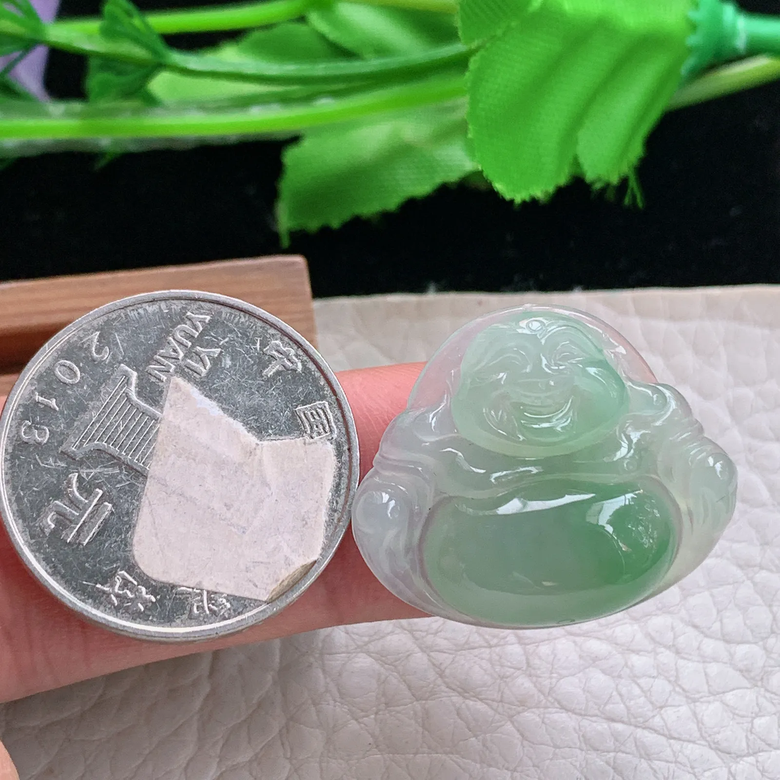 axm实拍22.3*26.6*5.8缅甸翡翠精雕冰绿饱满佛公 开心佛玉吊坠