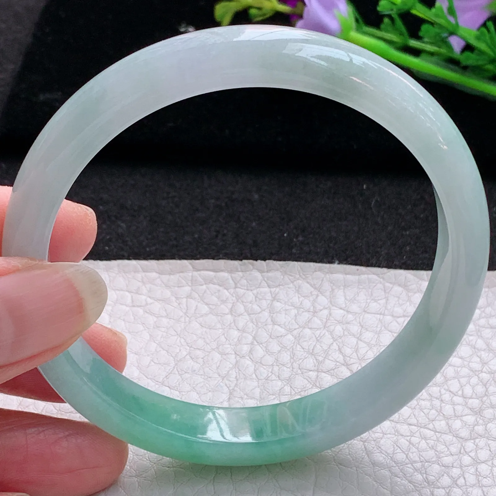 yh大圈口61.5*11.2*6.8平安镯 天然缅甸翡翠飘绿玉手镯宽边玉手环