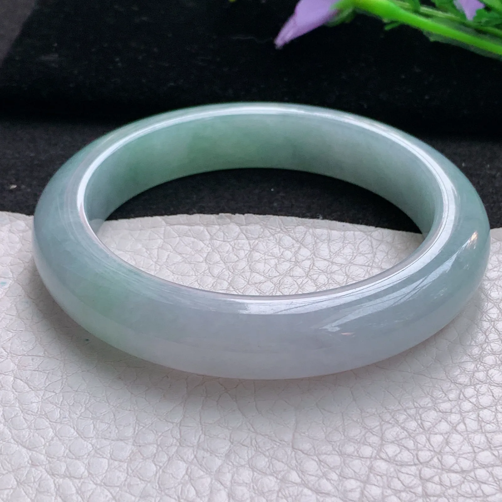 ee实拍59*12.6*9.6平安镯 天然缅甸翡翠冰胶飘绿玉手镯厚装宽边玉手环