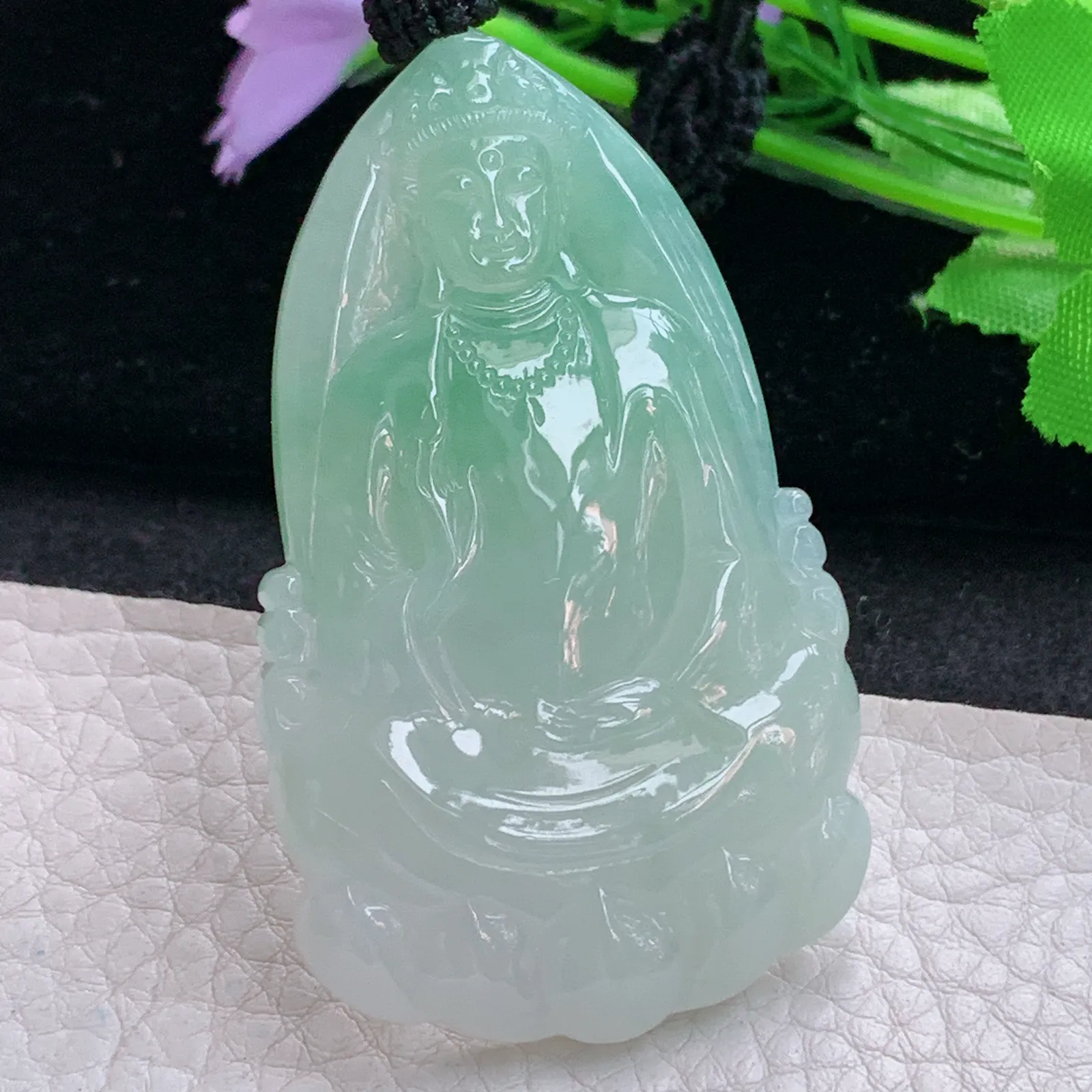 yl实拍60*36.7*5.6缅甸翡翠精雕胶感飘绿玉观音 赐福观音玉吊坠 玉挂件