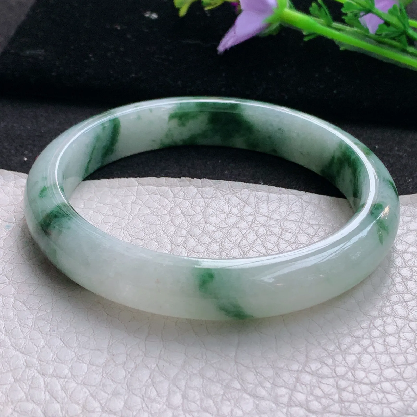 ll大圈口63*12*8.3平安镯 天然缅甸翡翠飘花大气宽边玉手环