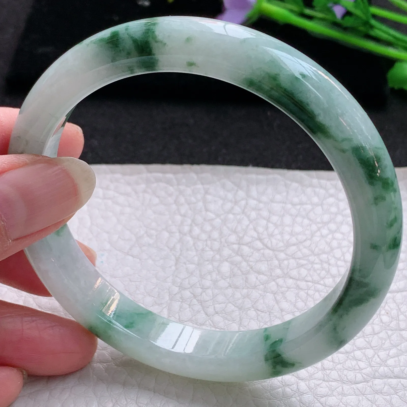ll大圈口63*12*8.3平安镯 天然缅甸翡翠飘花大气宽边玉手环