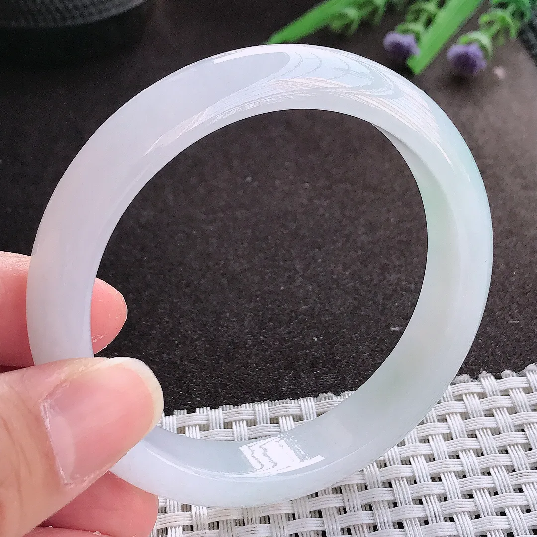 实拍翡翠A货57.8/12.6/8老坑冰纯果起胶月光白手镯宽边翡翠玉镯女款百搭
