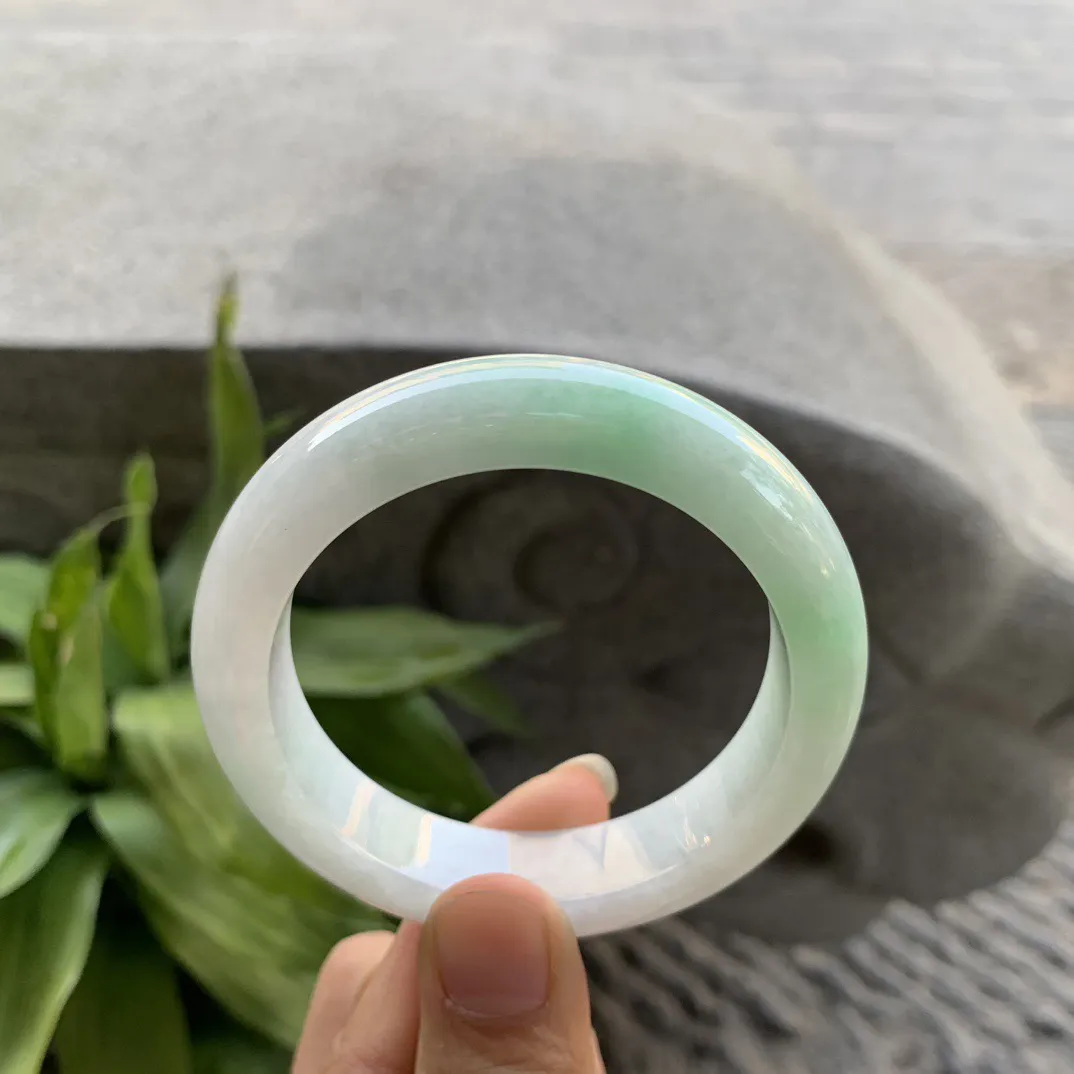 小圈口 53.2-12.5-9【飘绿正圈手镯】正圈53 54可戴