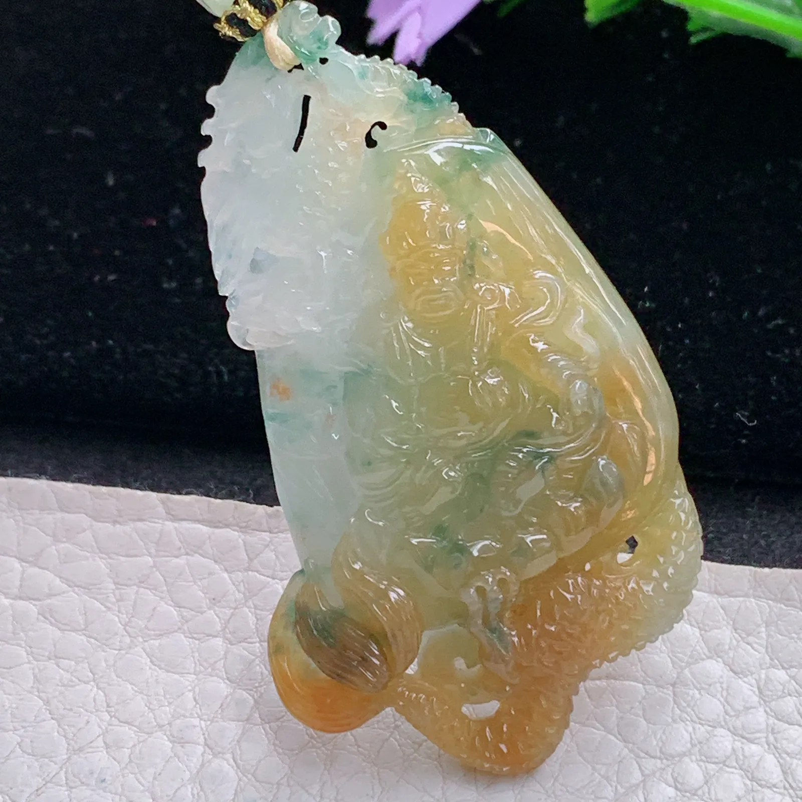yl实拍62.5*36.8*9.8缅甸翡翠精雕冰三彩黄财神玉吊坠 玉挂件
