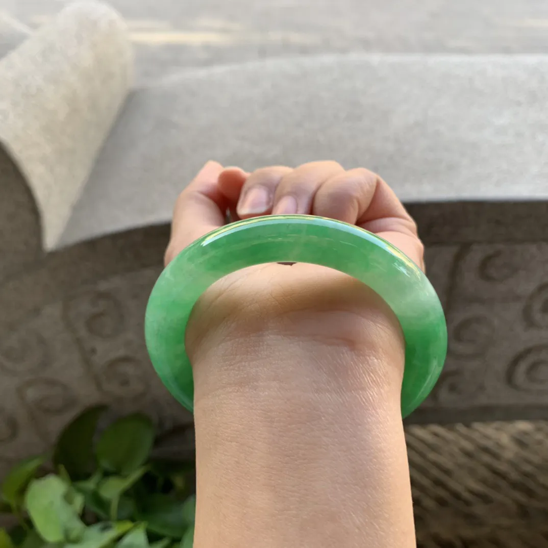 圈口55-10.6【冰满绿圆条手镯】圆条55 56可戴
