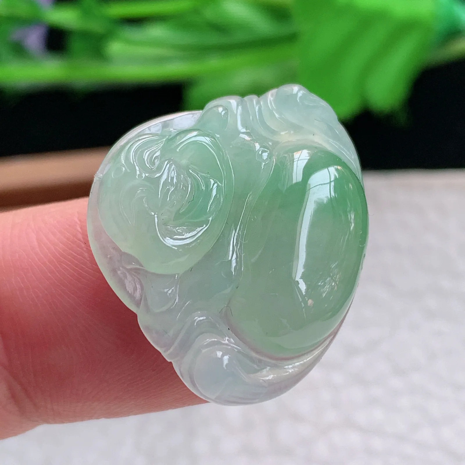 axm实拍22.3*26.6*5.8缅甸翡翠精雕冰绿饱满佛公 开心佛玉吊坠