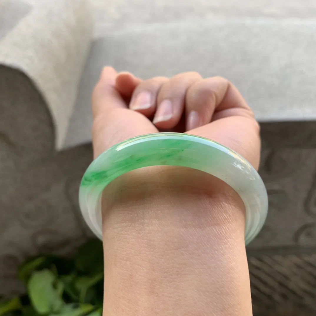 小圈口 51.5-10.5-7.7【阳绿正圈手镯】正圈51 52可戴