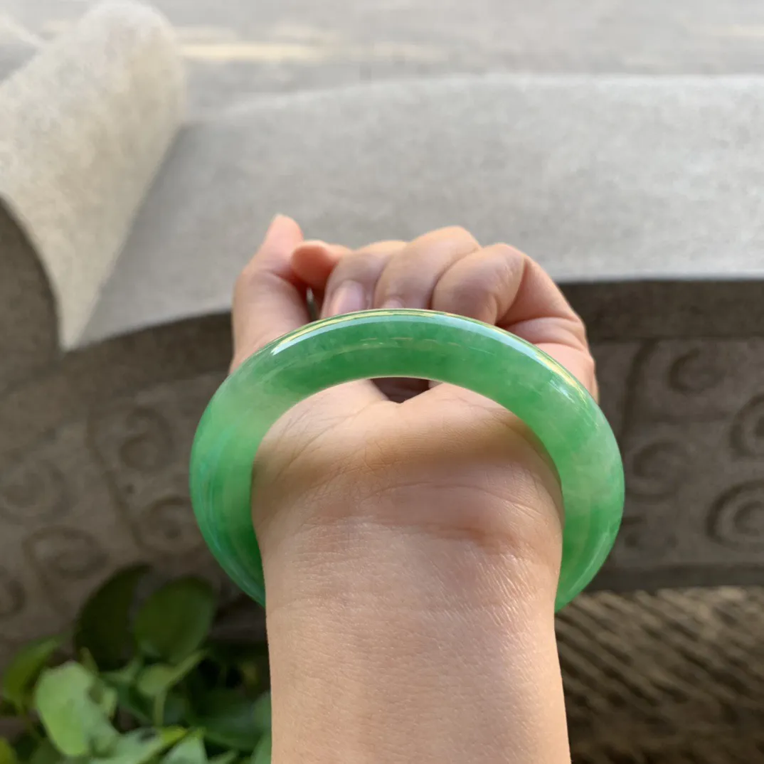 圈口55-10.6【冰满绿圆条手镯】圆条55 56可戴