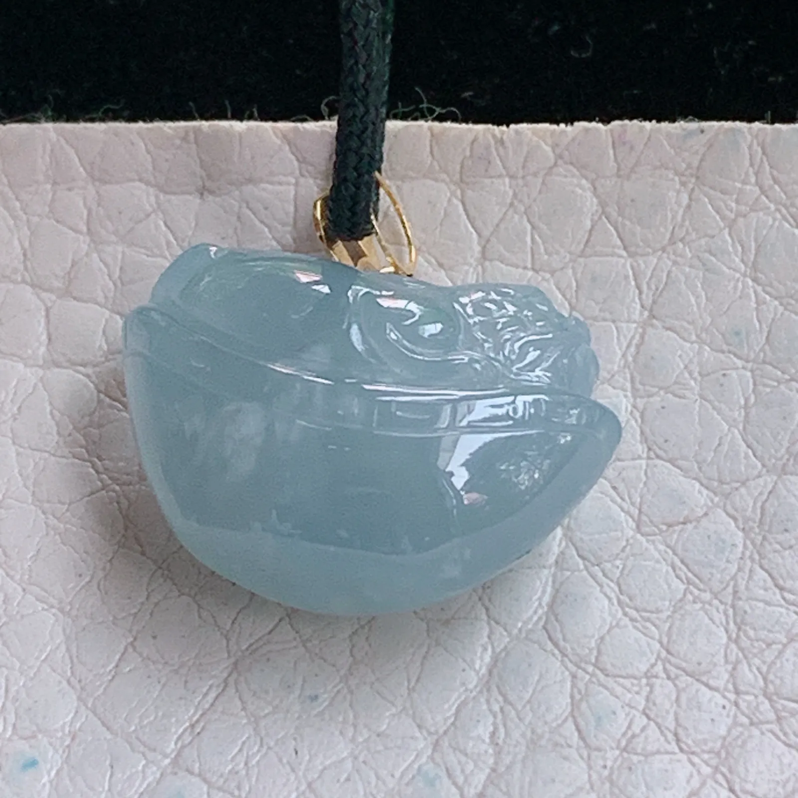 axm实拍16.6*22.3*10.8缅甸翡翠精雕冰紫三脚蟾招财元宝玉吊坠