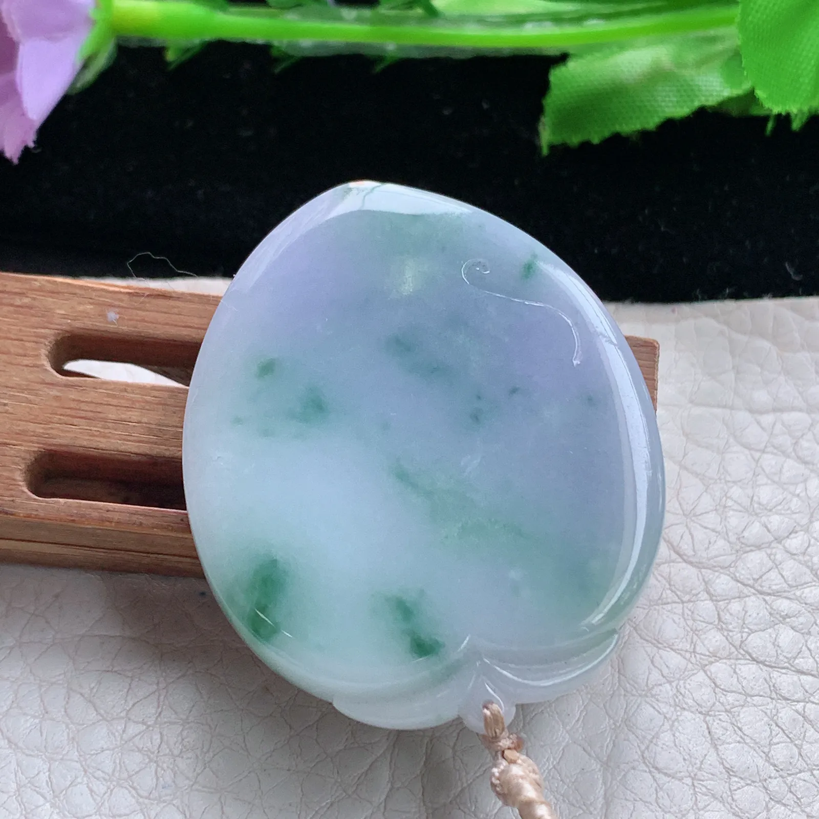 cys实拍45.2*36.6*8缅甸翡翠精雕春带彩心心相印 心形玉吊坠