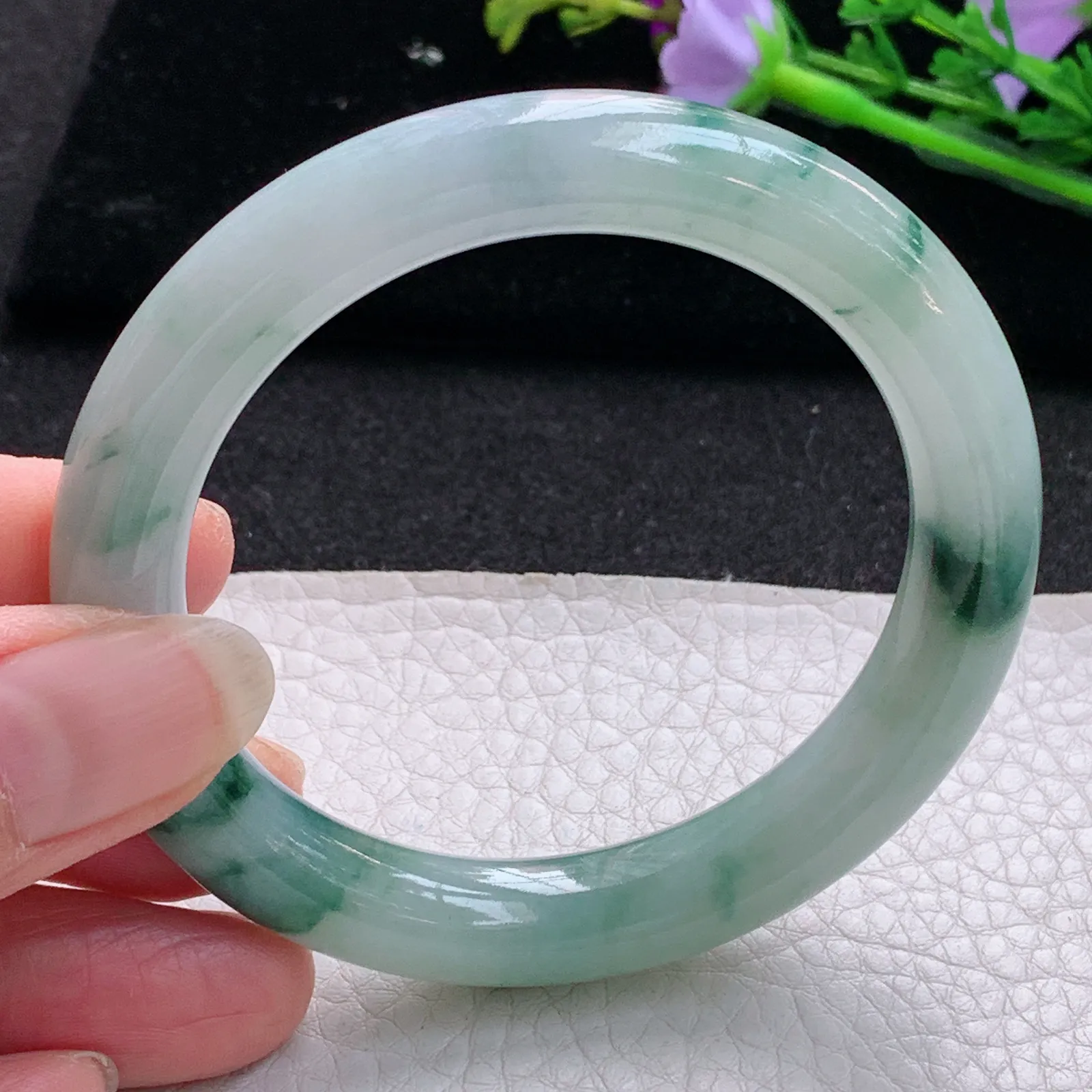 ee实拍53.5*10.2*9.5美人镯 天然缅甸翡翠飘花圆条玉手环 叮当镯