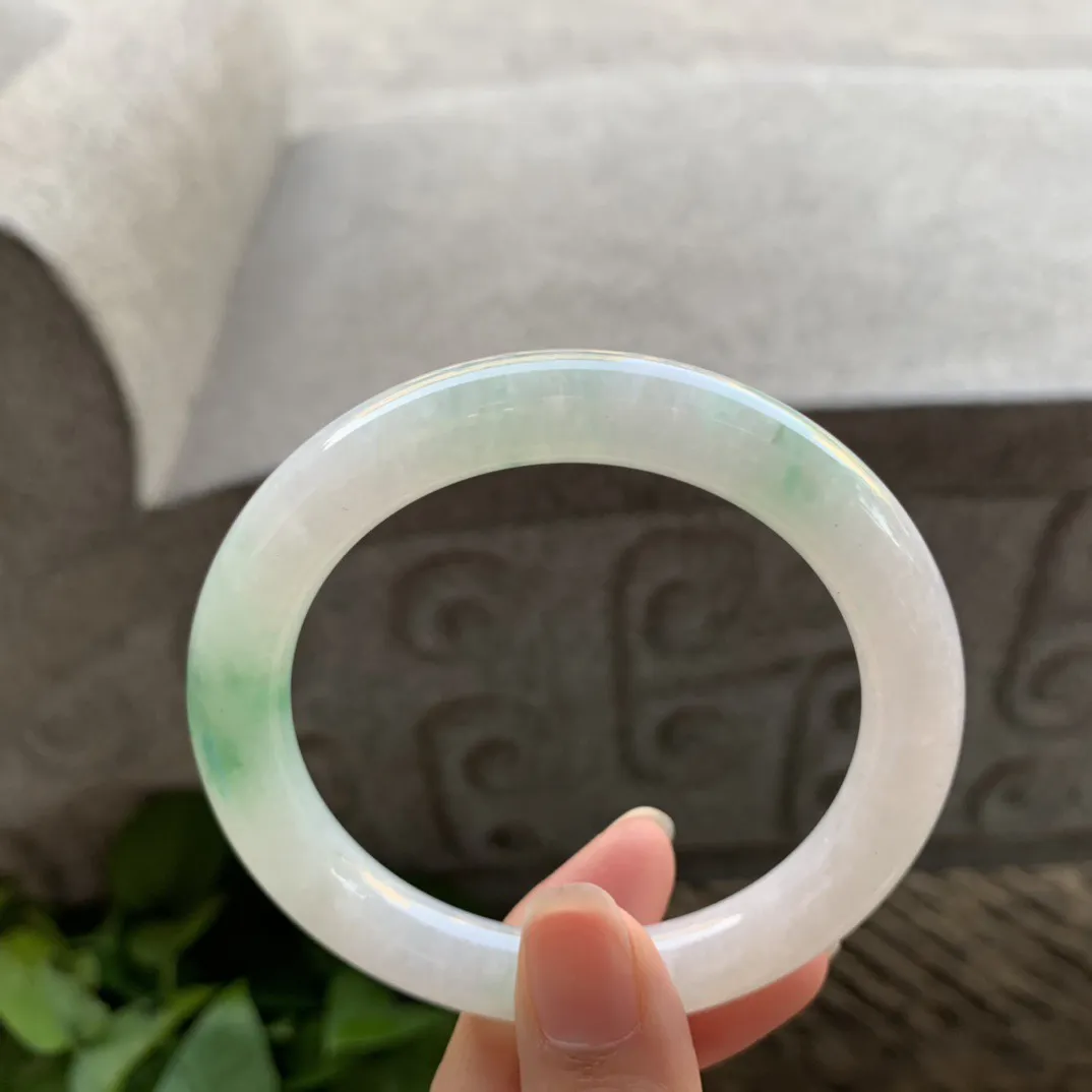 圈口55.8-9.6 【冰飘绿圆条手镯】圆条55 56可戴