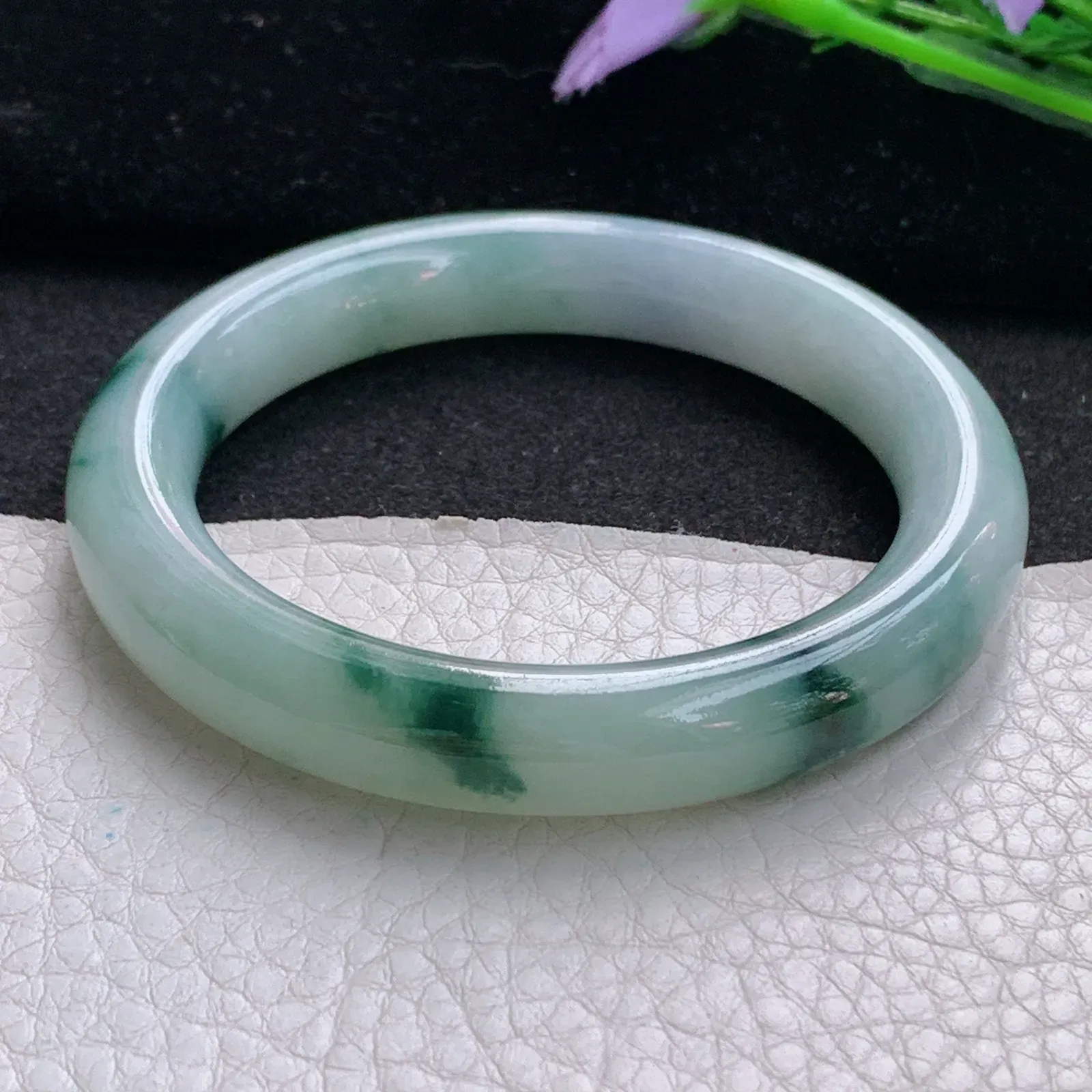 ee实拍53.5*10.2*9.5美人镯 天然缅甸翡翠飘花圆条玉手环 叮当镯