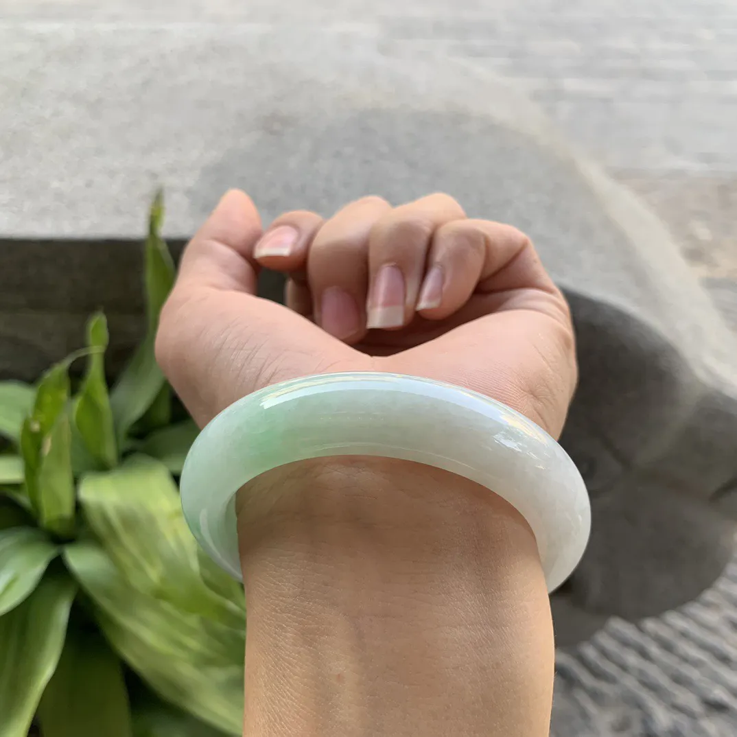 小圈口 53.2-12.5-9【飘绿正圈手镯】正圈53 54可戴