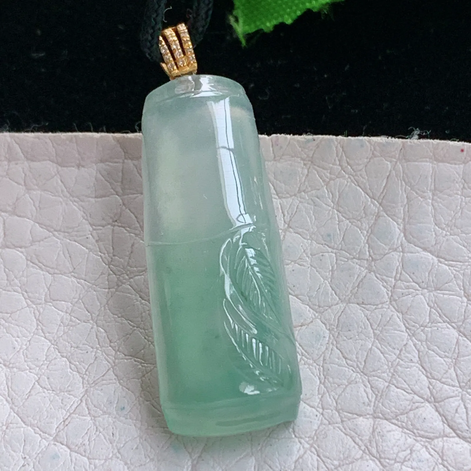 axm实拍38.2*12.5*6.2缅甸翡翠精雕冰胶晴美竹节 节高玉吊坠