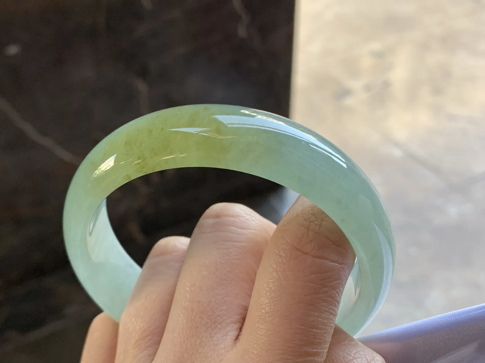 60-16.2-7.5

冰黄宽版手镯^_^水润冰透