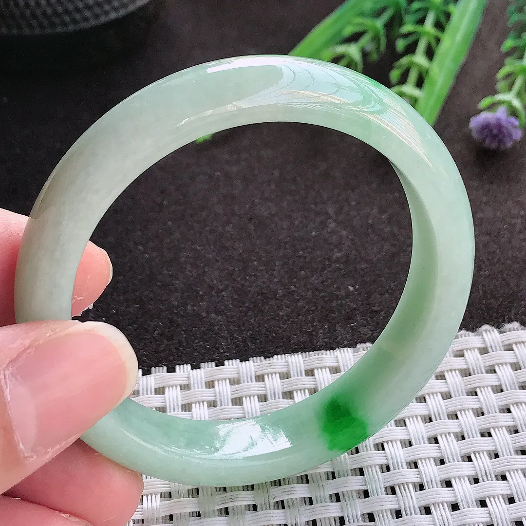 实拍翡翠A货50.5/11.5/7.2小圈口老坑精美飘阳绿手镯宽边翡翠玉镯女款百搭