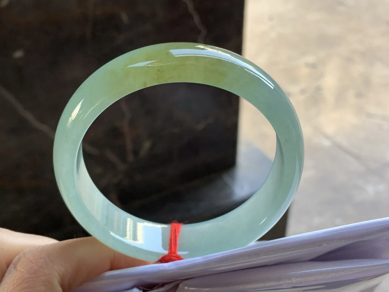 60-16.2-7.5

冰黄宽版手镯^_^水润冰透