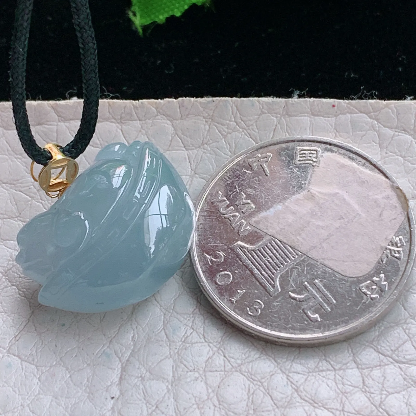 axm实拍16.6*22.3*10.8缅甸翡翠精雕冰紫三脚蟾招财元宝玉吊坠