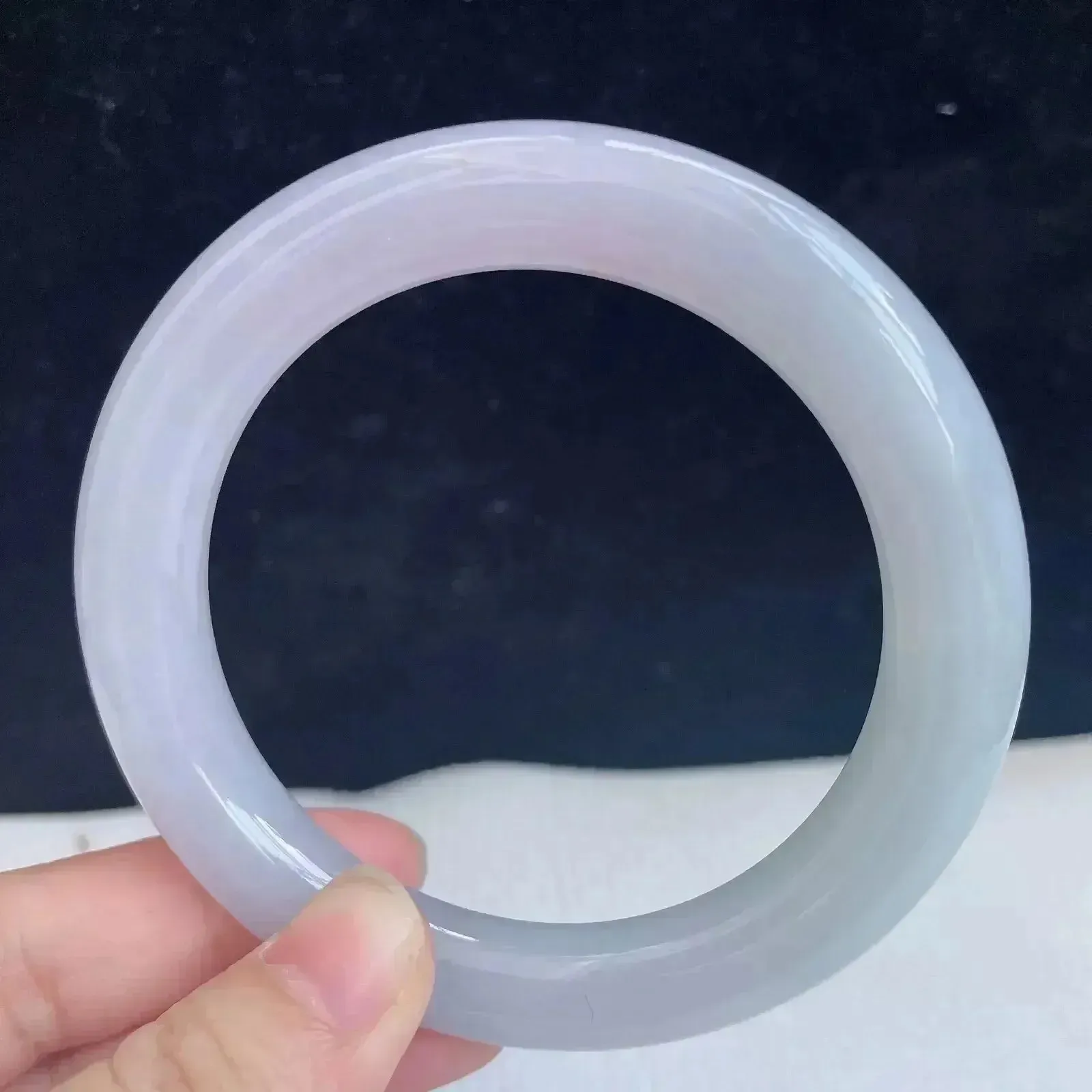 58圈有种有色天然翡翠A货淡紫玉手镯好种水春彩水润手镯67.26g