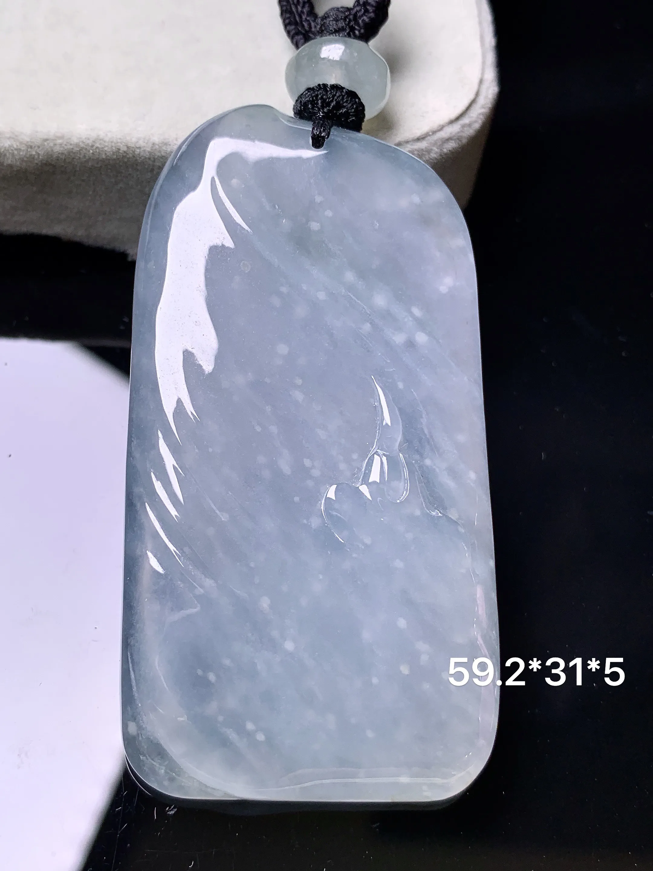 冰种悟道牌吊坠 玉质细腻 色泽艳丽清新 整体尺寸59.2*31*5