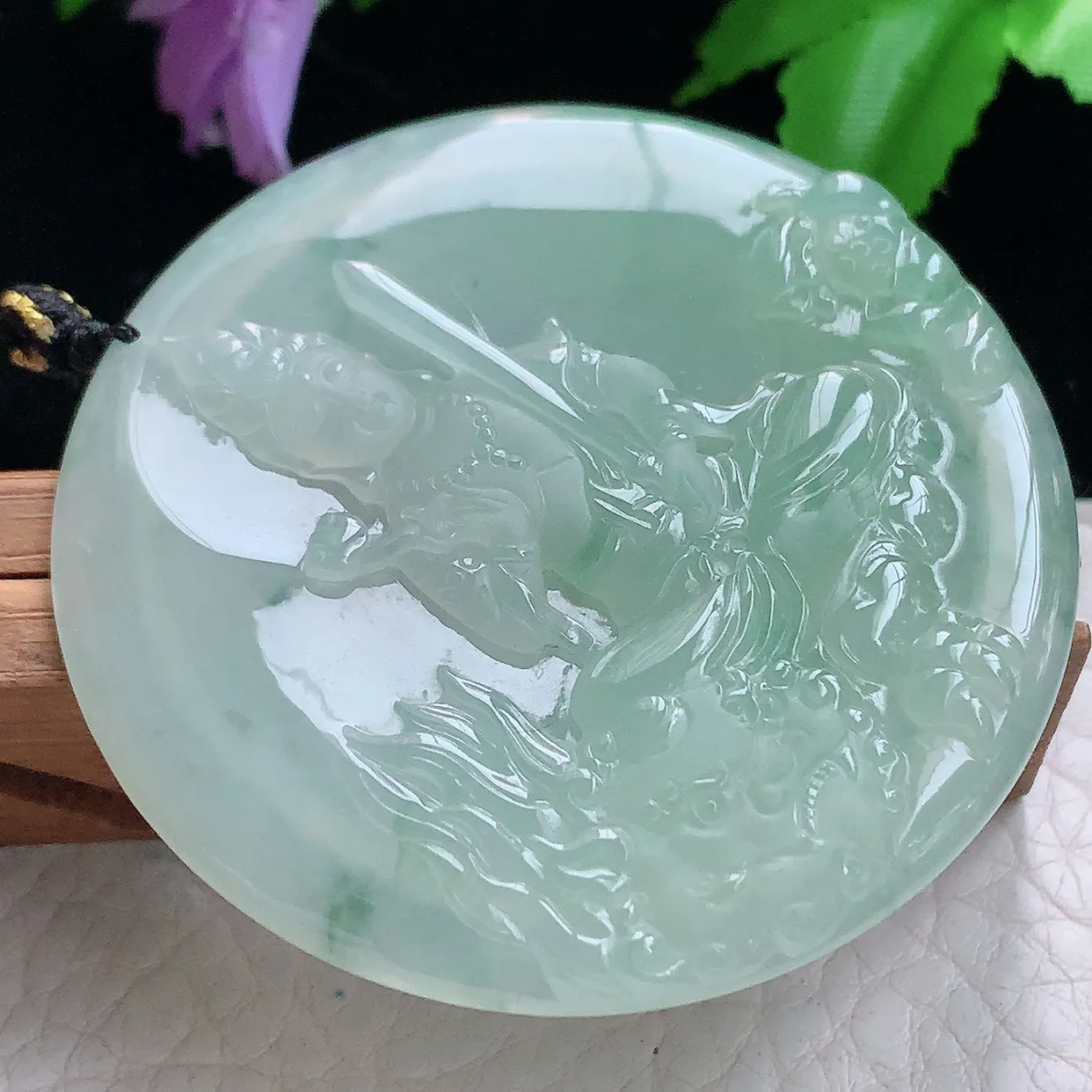 kh实拍53.5*5.5缅甸翡翠精雕冰飘绿文殊菩萨 生肖守护神玉吊坠 玉挂件