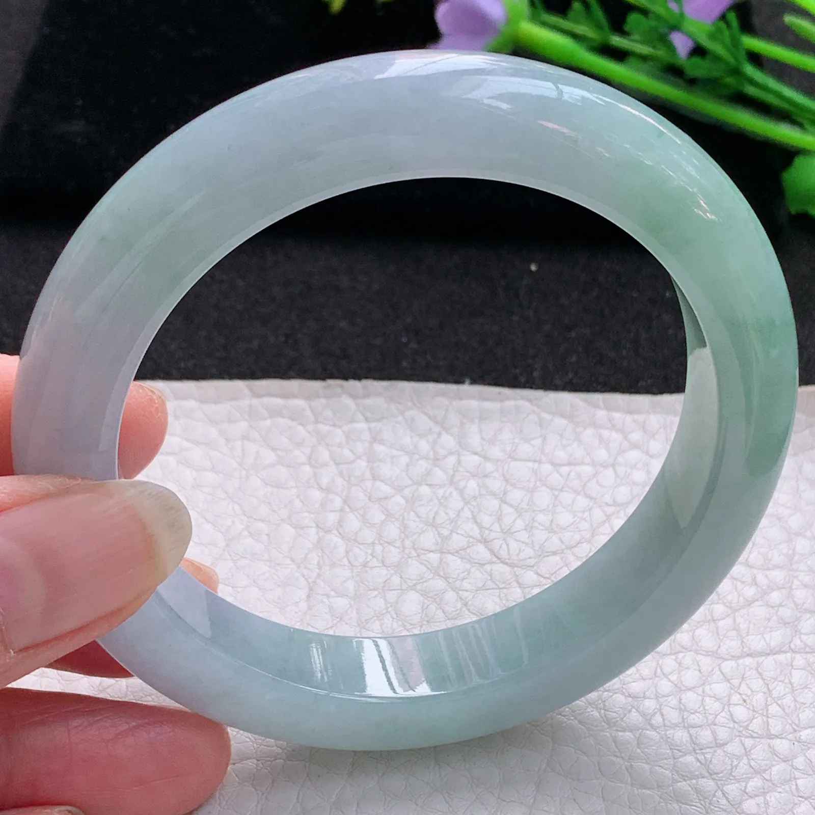 ee实拍59*12.6*9.6平安镯 天然缅甸翡翠冰胶飘绿玉手镯厚装宽边玉手环