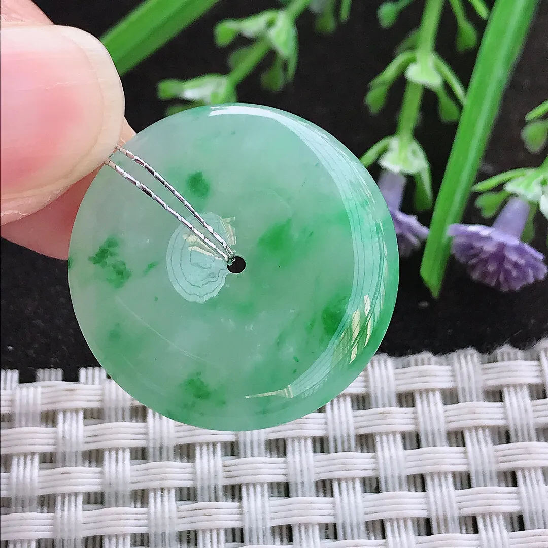 实拍A货翡翠26.3/5.4老坑精美冰润飘阳绿平安扣吊坠翡翠玉扣挂件