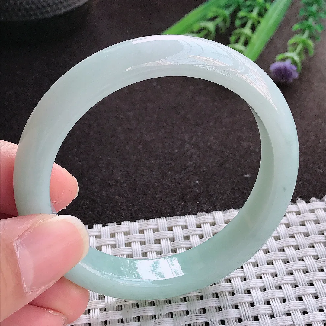 实拍翡翠A货53/11.6/7.8老坑秀气冰润天空蓝手镯宽边翡翠玉镯女款百搭