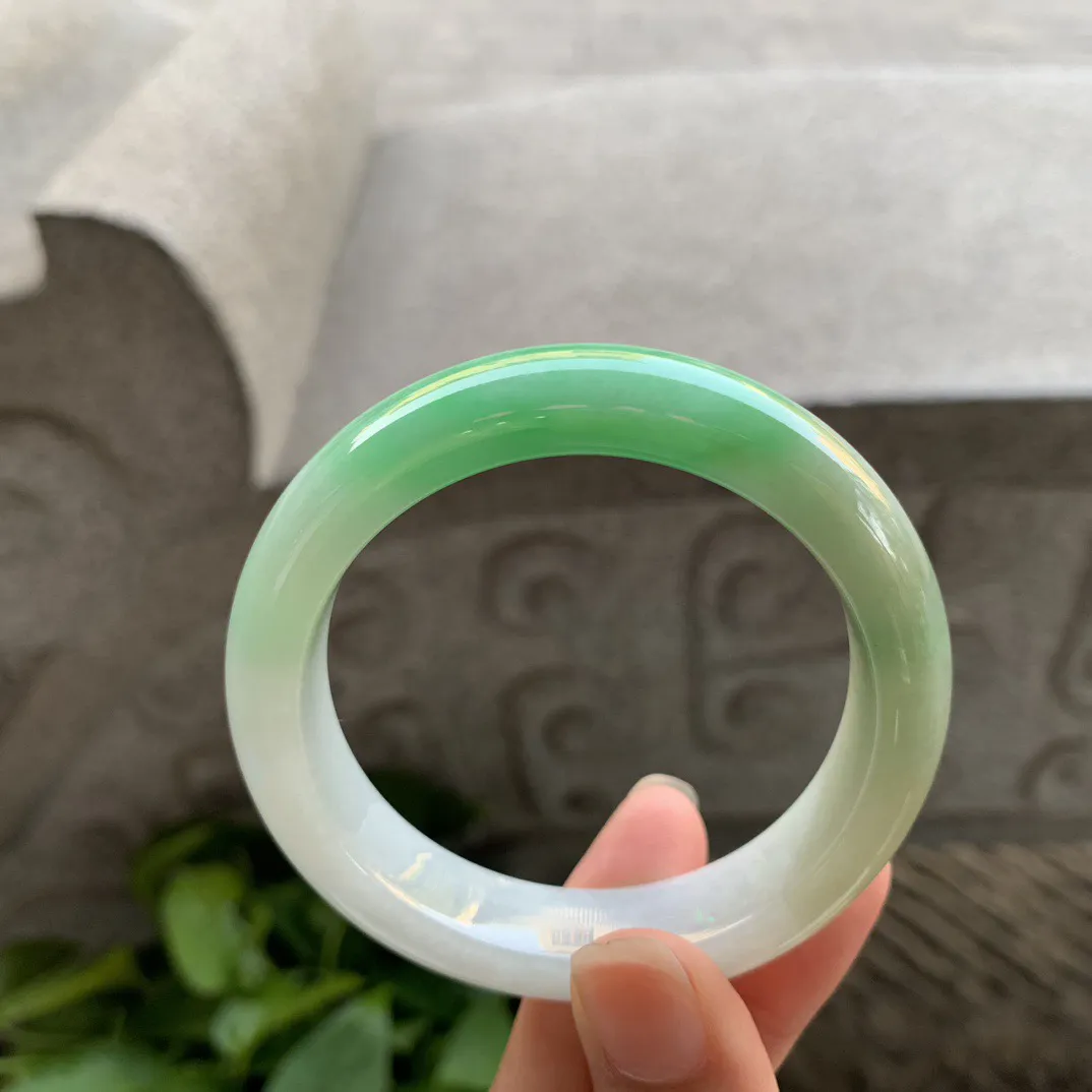 小圈口51.9-12.5-8.6 【黄加绿正圈手镯】正圈53 54可戴