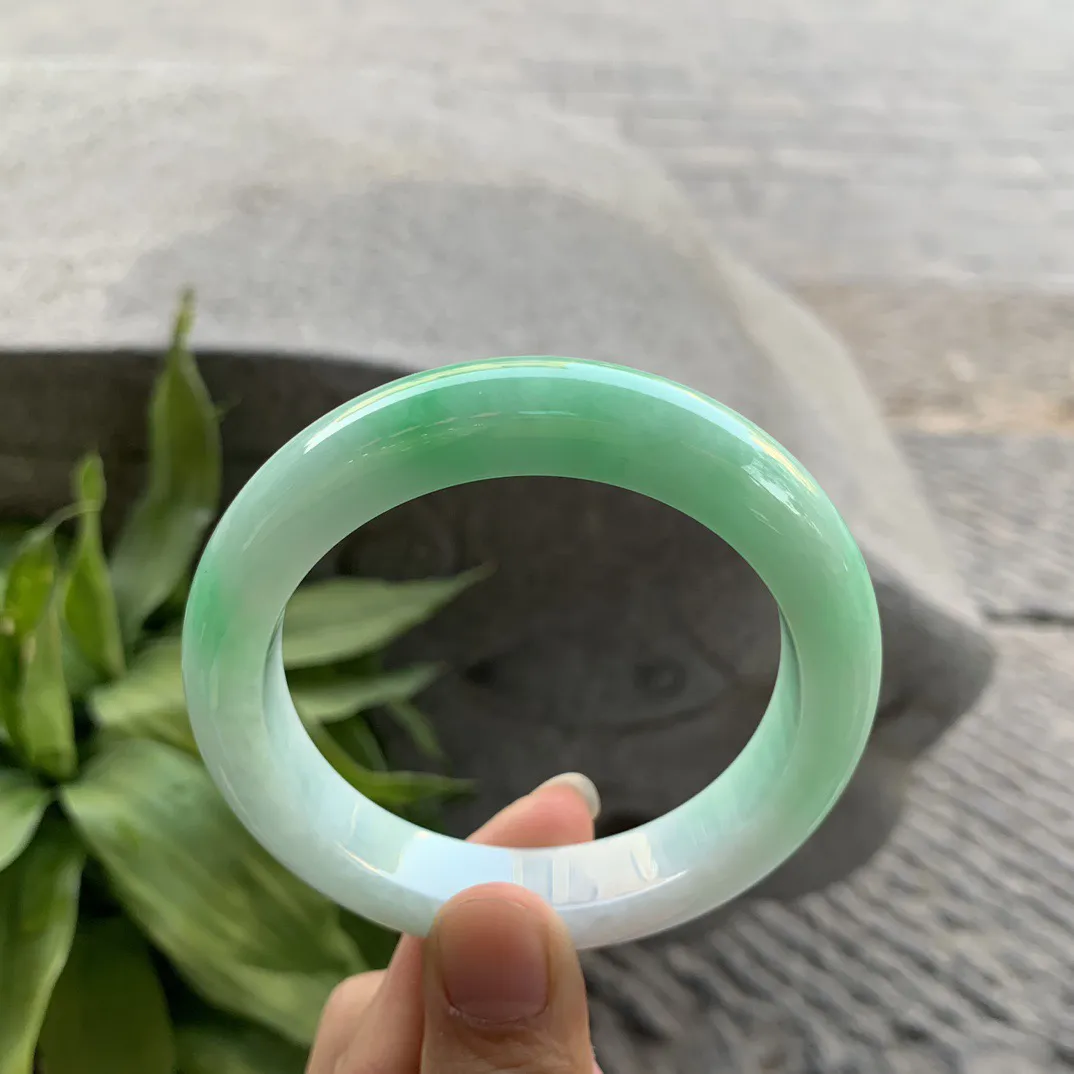 圈口56.6-12.2-9.8 【辣阳绿正圈手镯】正圈56 57可戴