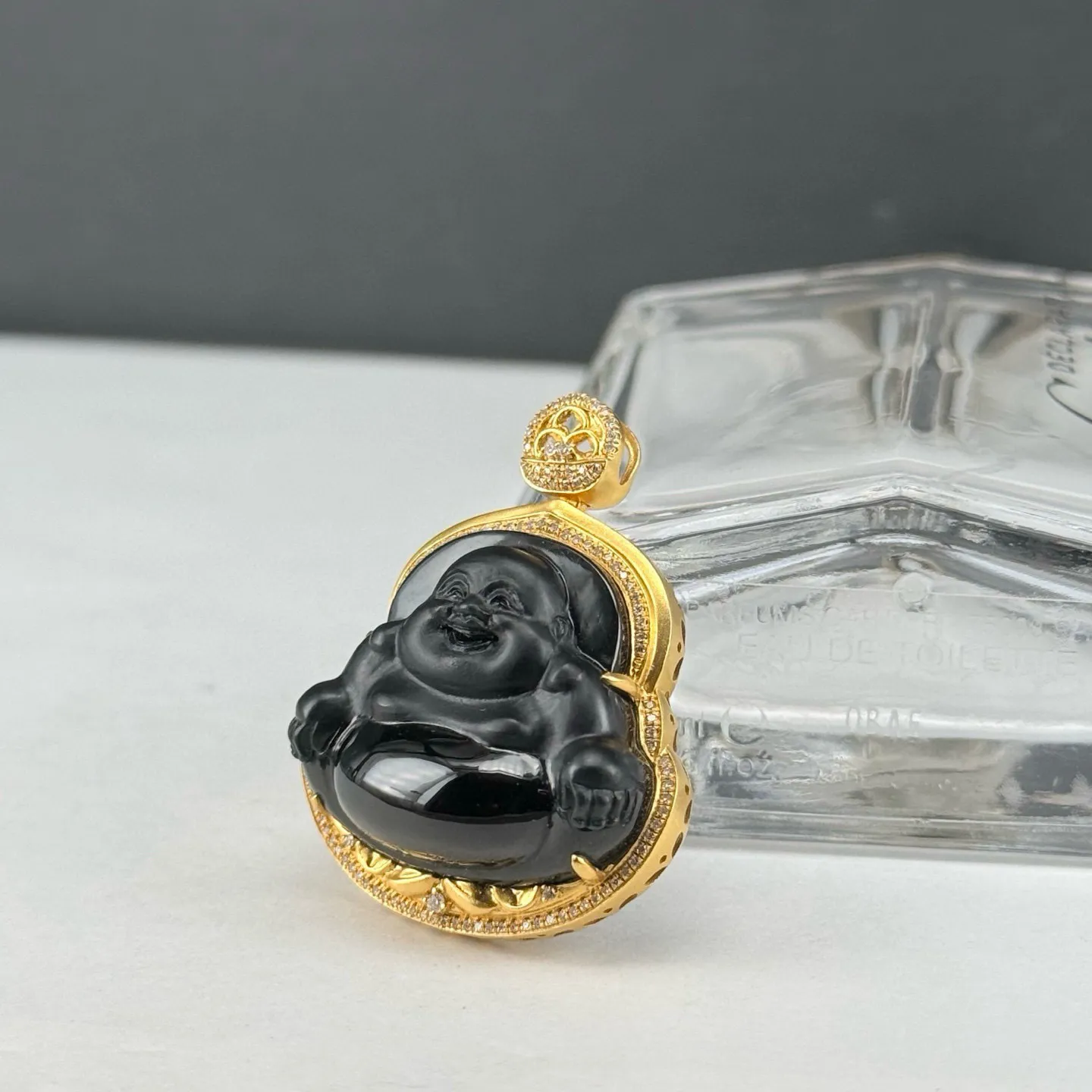 精品18k墨翠大肚佛 种好色正 黑度极好 打灯通透 油性十足  尺寸37.7