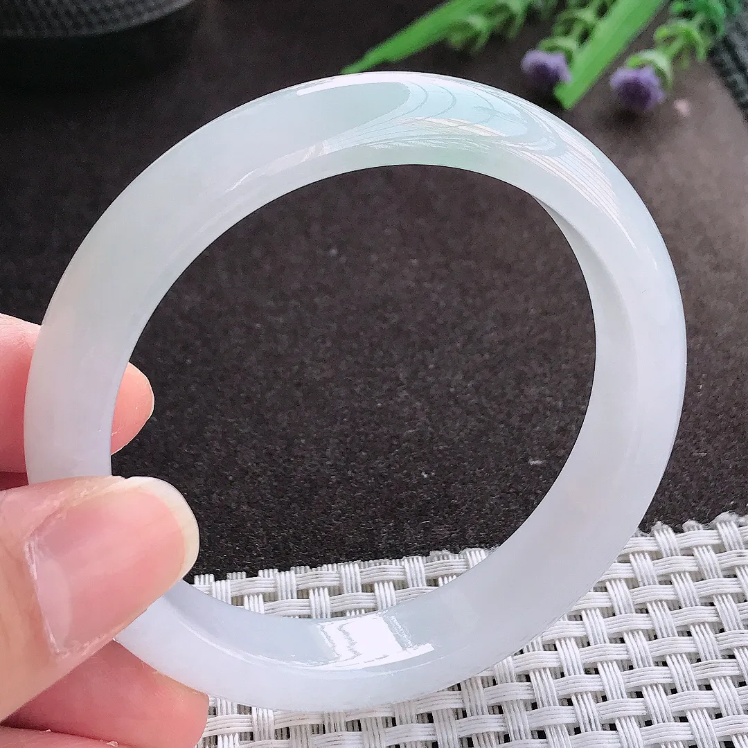 实拍翡翠A货57.8/12.6/8老坑冰纯果起胶月光白手镯宽边翡翠玉镯女款百搭