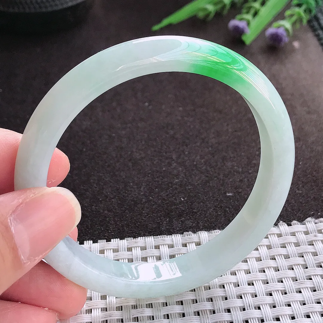 实拍翡翠A货58/9.7/7.3老坑精美飘阳绿手镯宽边翡翠玉镯女款百搭