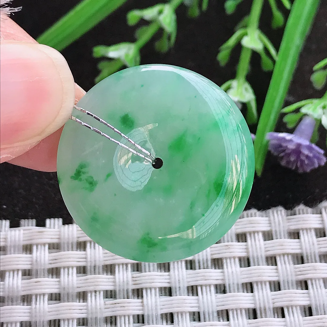 实拍A货翡翠26.3/5.4老坑精美冰润飘阳绿平安扣吊坠翡翠玉扣挂件