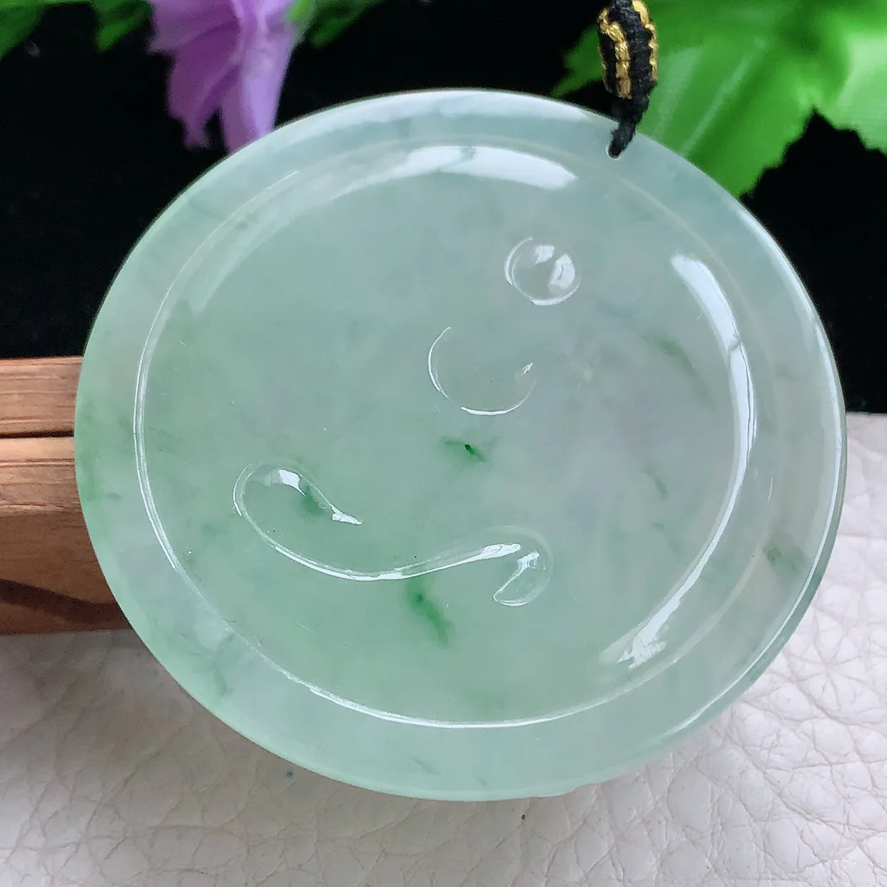 kh实拍53.5*5.5缅甸翡翠精雕冰飘绿文殊菩萨 生肖守护神玉吊坠 玉挂件