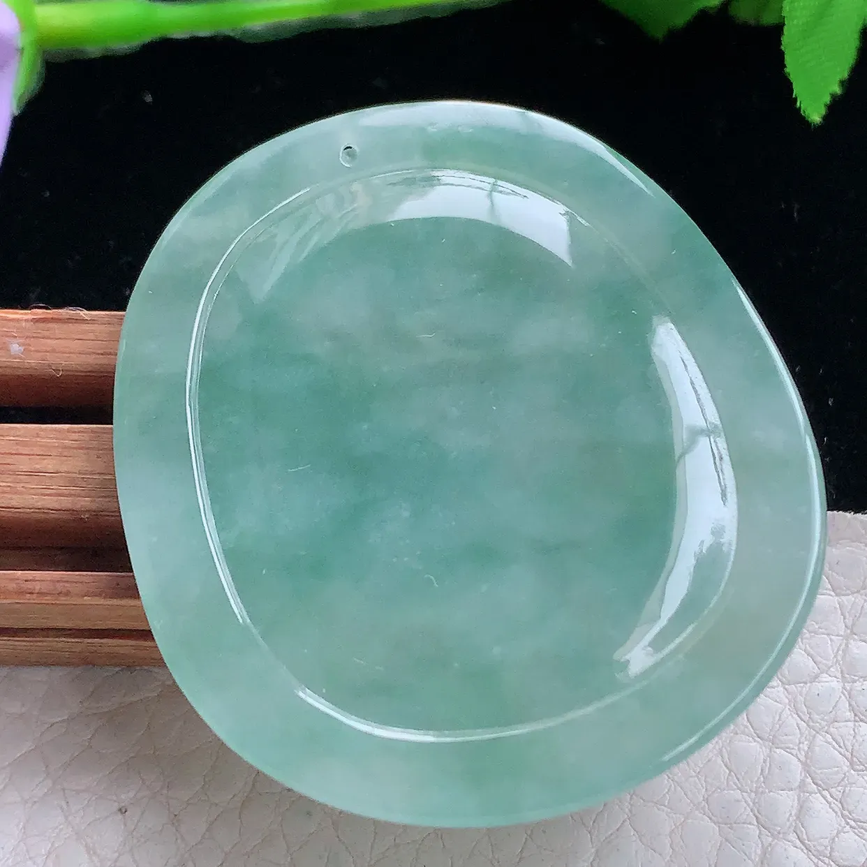 kh实拍51.2*44.5*5.5缅甸翡翠精雕满色晴水霸气龙牌 龙行天下玉吊坠 玉挂件