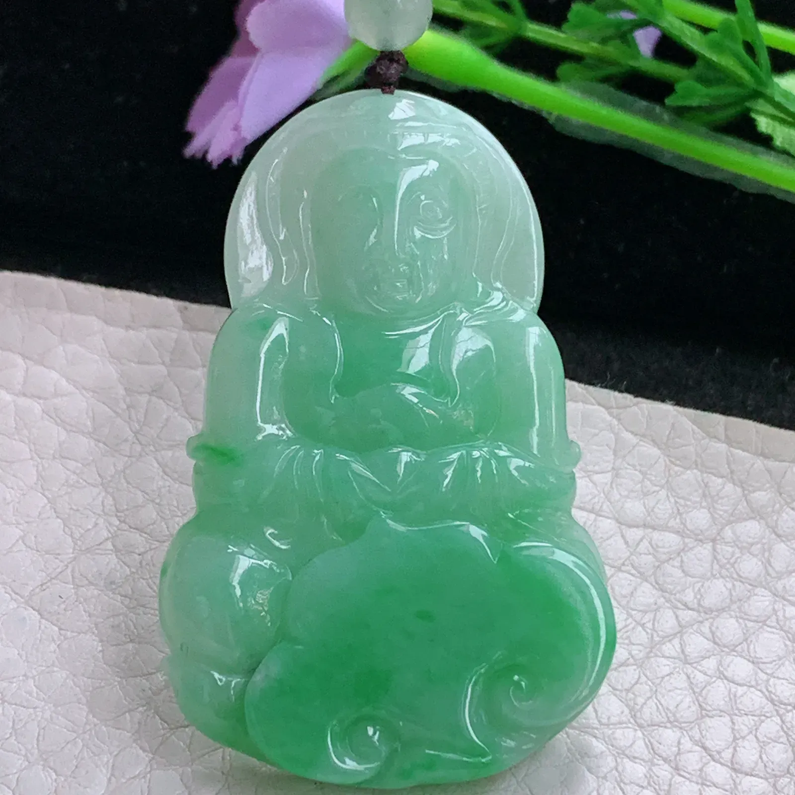 zen实拍50.8*32.6*6天然缅甸翡翠辣绿玉观音玉吊坠 玉挂件