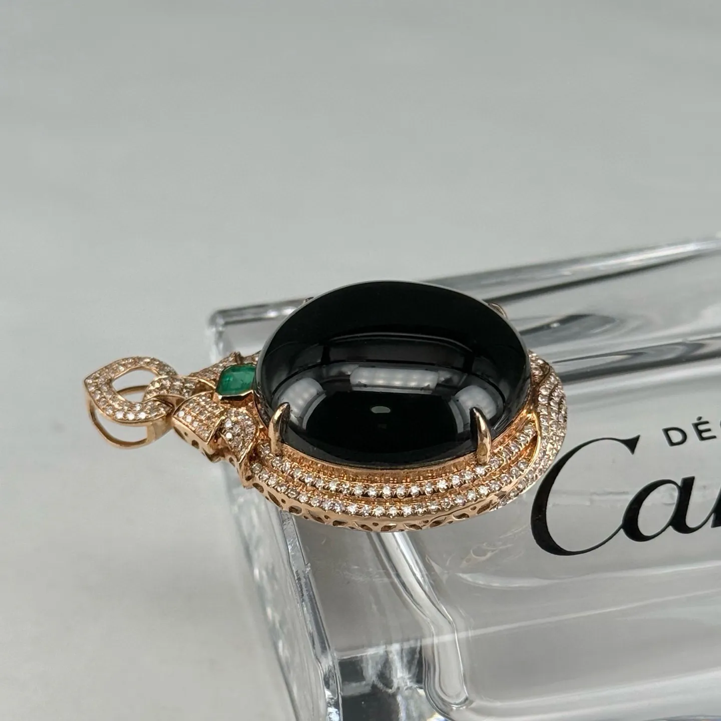 豪镶墨翠蛋面吊坠 种好色正 黑度极好 打灯通透 尺寸45.3