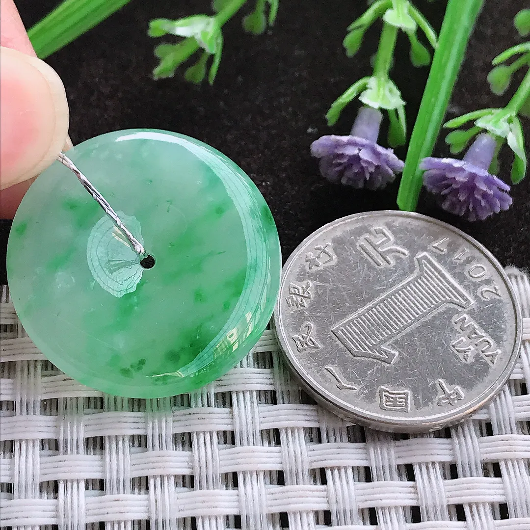 实拍A货翡翠26.3/5.4老坑精美冰润飘阳绿平安扣吊坠翡翠玉扣挂件