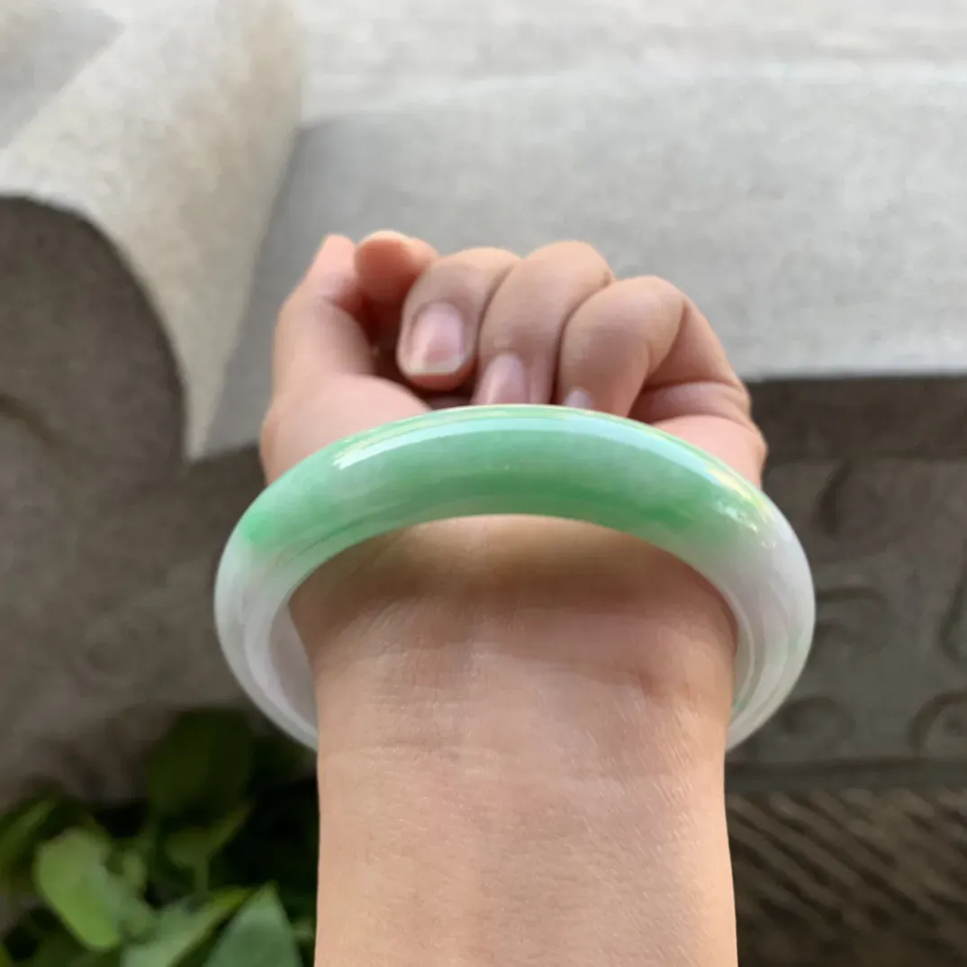 大圈口60.3-53.8-13.4-9.5 【飘绿贵妃手镯】贵妃60 61可戴