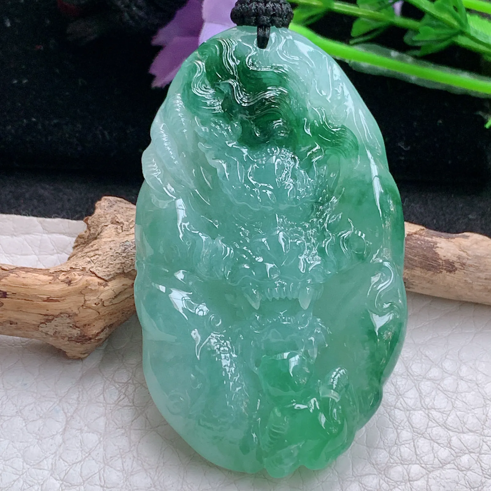 yl实拍62*37.3*11.6缅甸翡翠精雕龙牌项坠 厚装霸气神龙降瑞