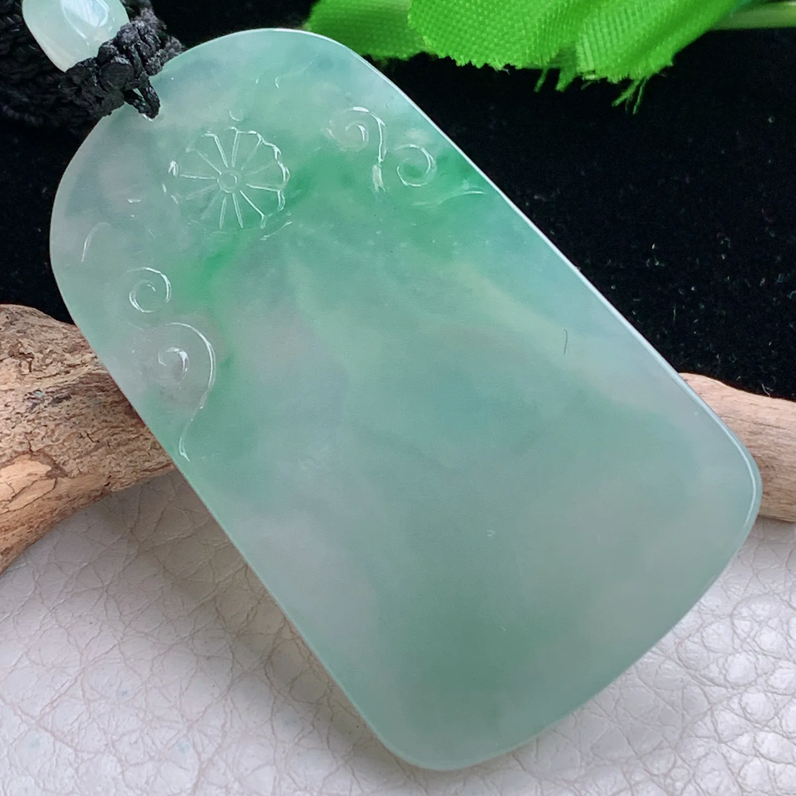 yl实拍55.5*34*5.8缅甸翡翠精雕冰胶飘绿山水观音 玉观音玉挂件 玉吊坠