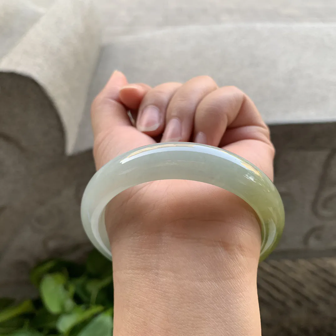 圈口55.7-12.4-8.3 【黄翡正圈手镯】正圈55 56可戴