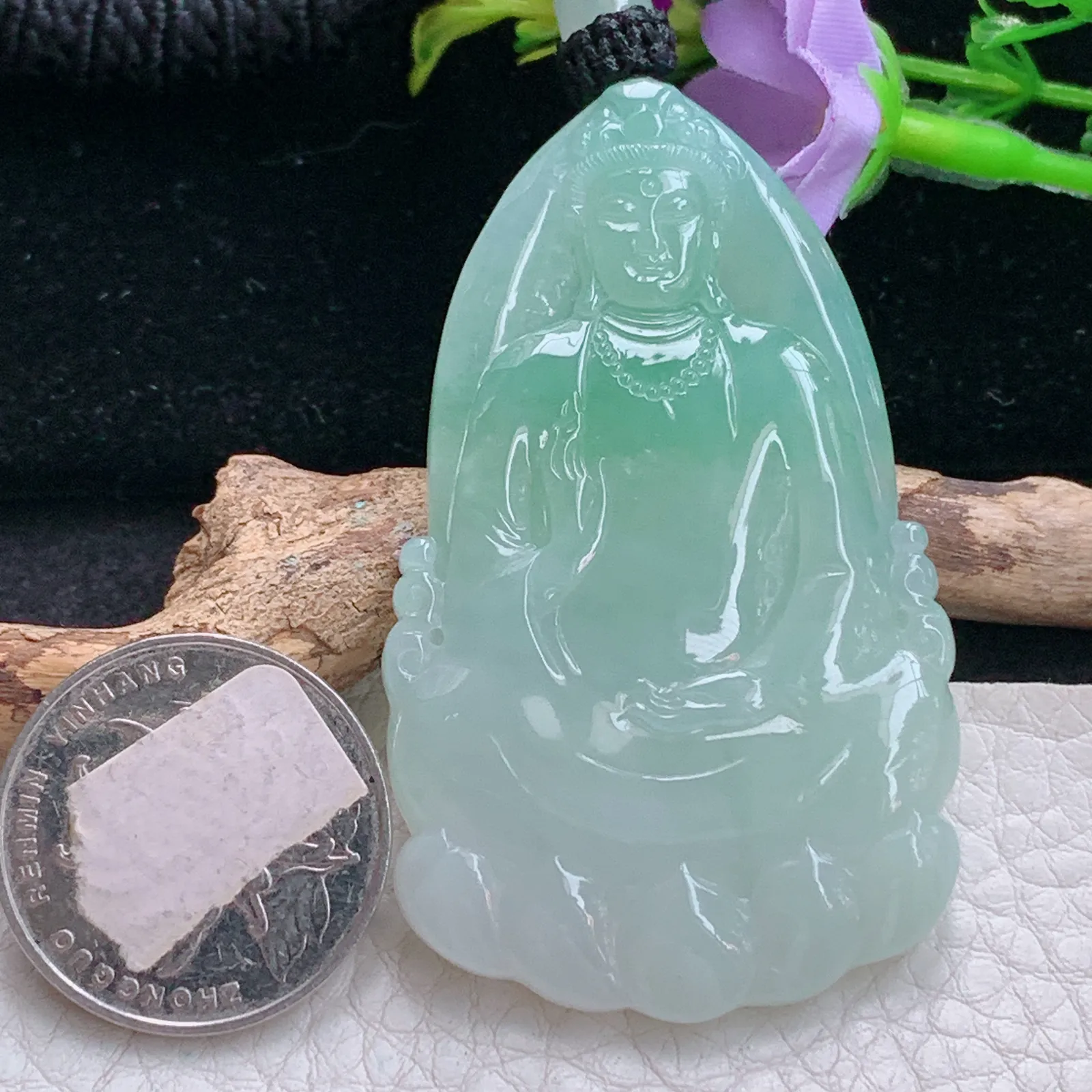 yl实拍60*36.7*5.6缅甸翡翠精雕胶感飘绿玉观音 赐福观音玉吊坠 玉挂件