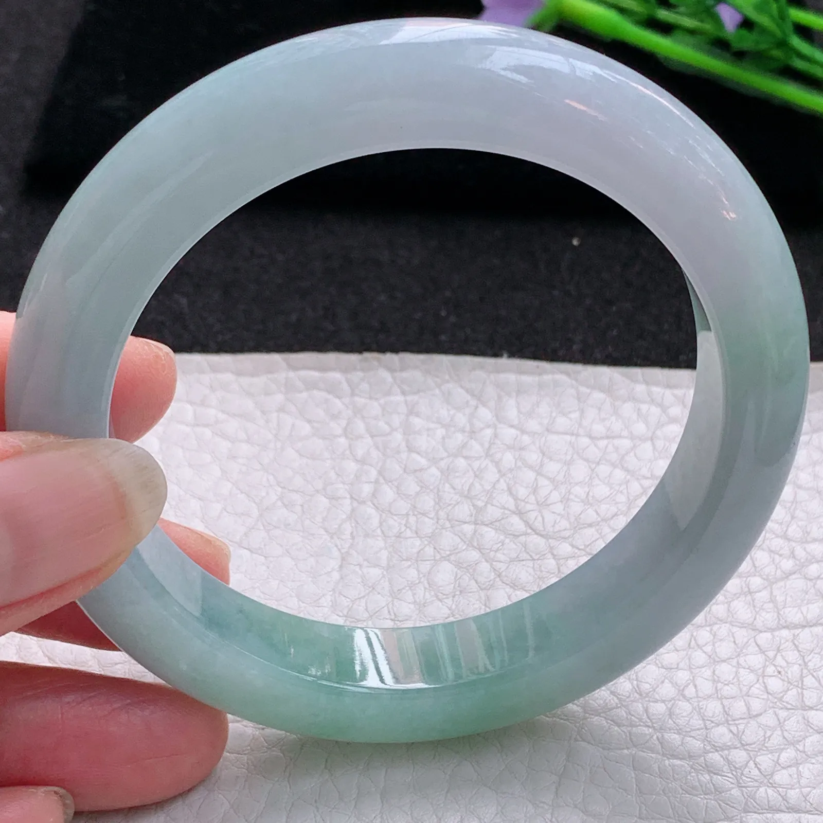 ee实拍59*12.6*9.6平安镯 天然缅甸翡翠冰胶飘绿玉手镯厚装宽边玉手环