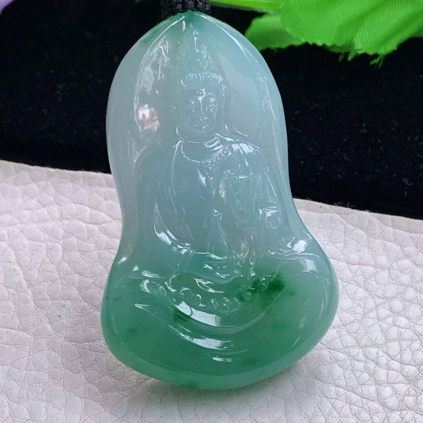 yl实拍62.5*40*9.6缅甸翡翠精雕冰胶双彩正庄观音 玉观音玉吊坠 玉挂件