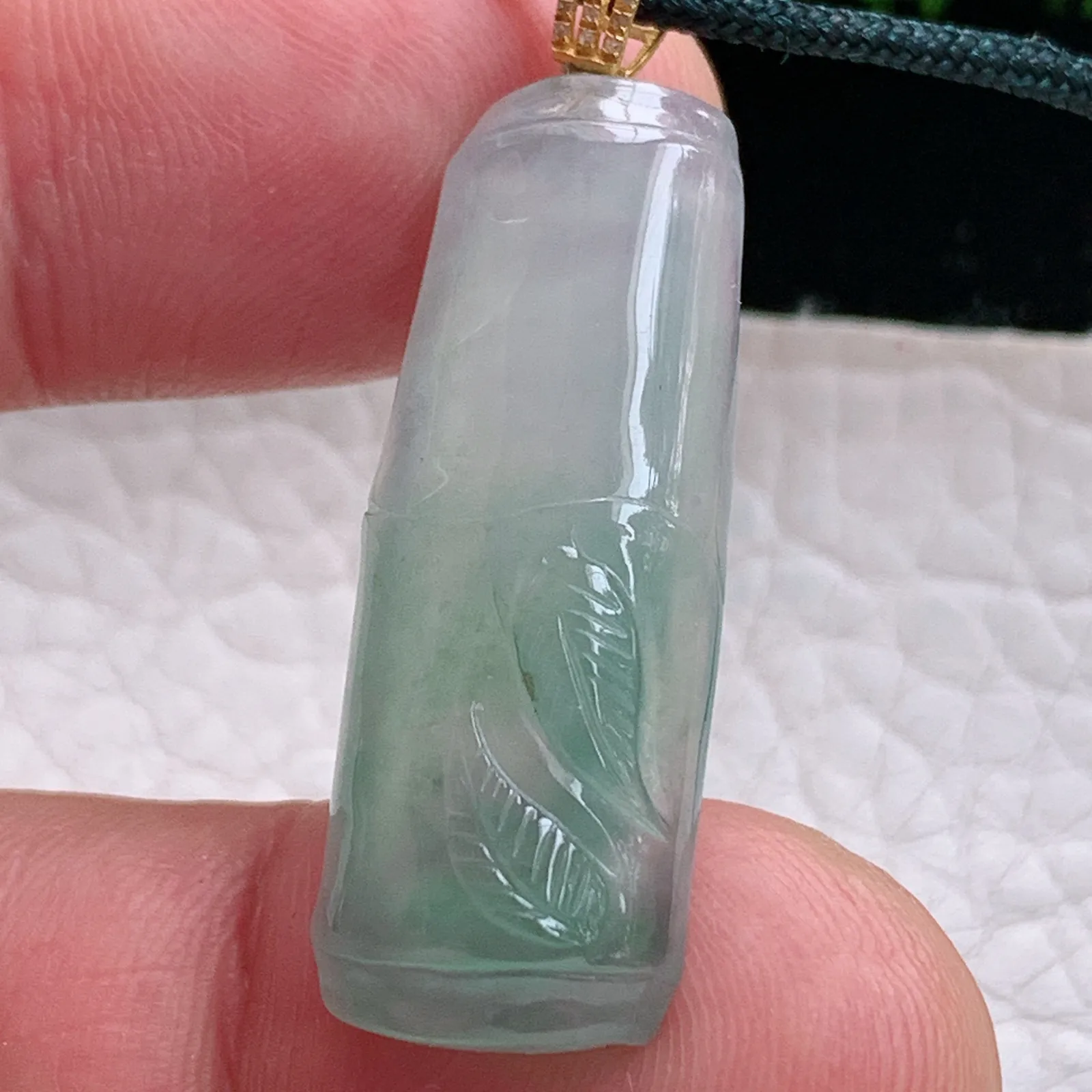 axm实拍38.2*12.5*6.2缅甸翡翠精雕冰胶晴美竹节 节高玉吊坠