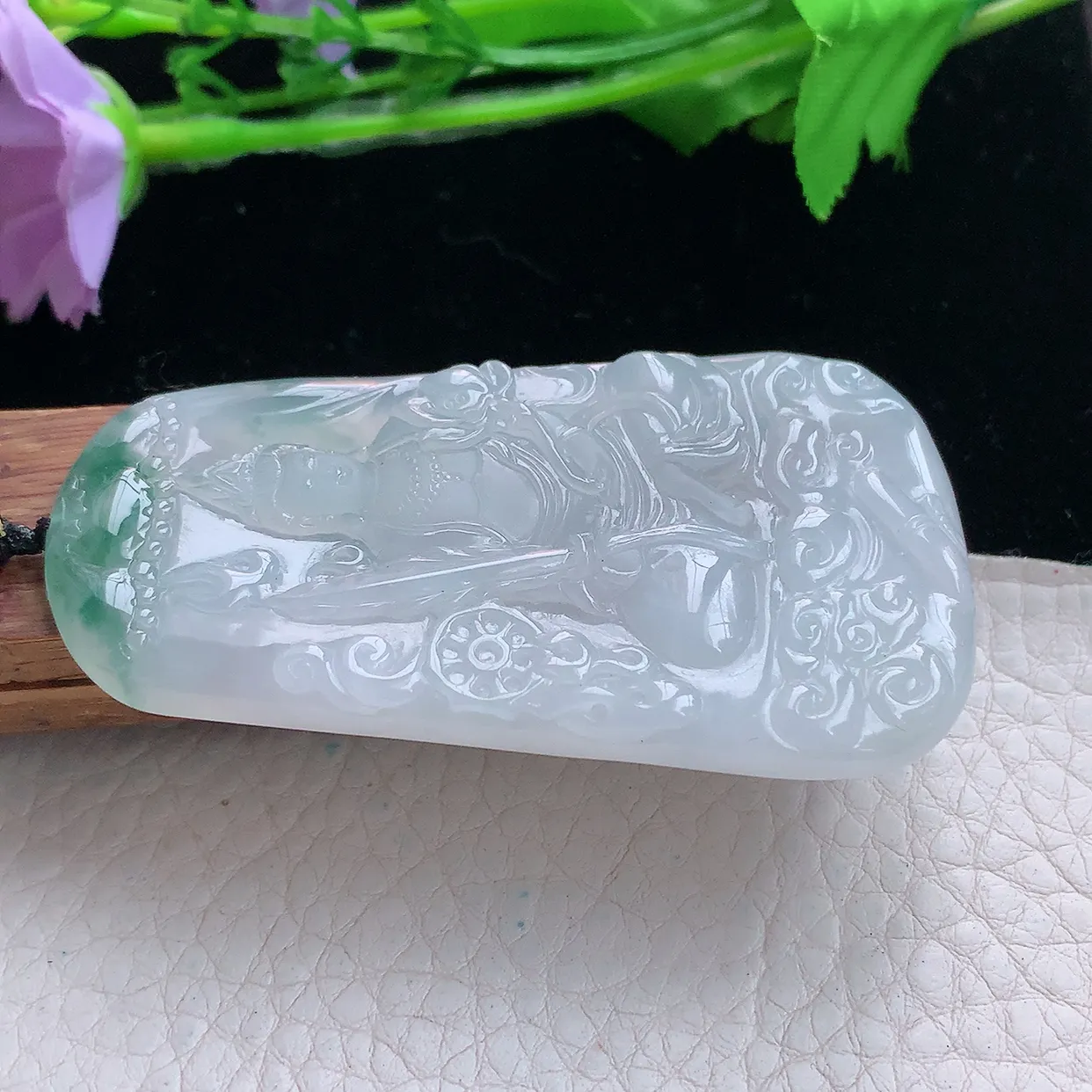 kh实拍67*37.3*5.3缅甸翡翠精雕飘花虚空藏 生肖守护神玉吊坠 玉挂件